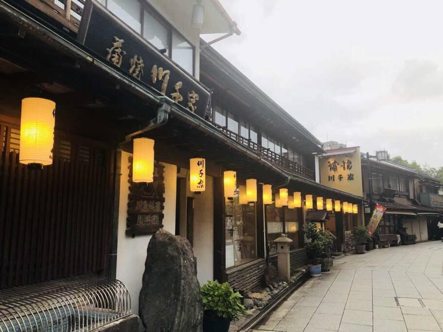 Jinghouse小岩 Direct To Shinjuku/Airport/Close To Station طوكيو المظهر الخارجي الصورة